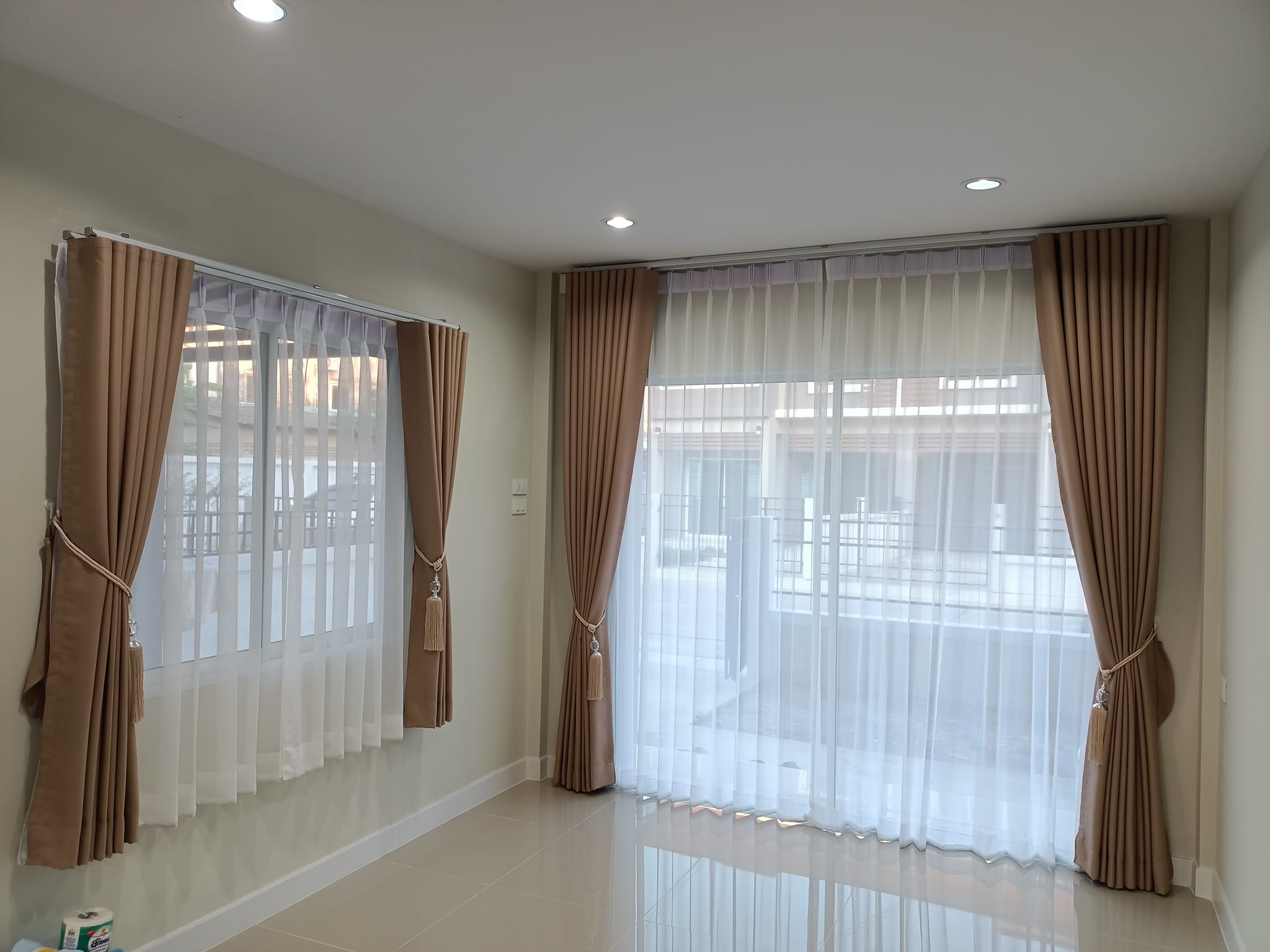 custom made blackout curtains with wave curtain rail with chiffon in dubai by curtain express